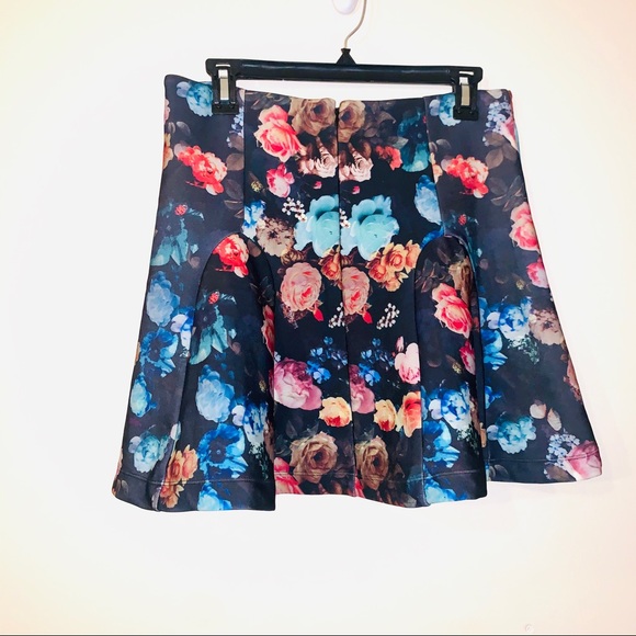 Mossimo Scuba Floral Print Skirt - Picture 2 of 4